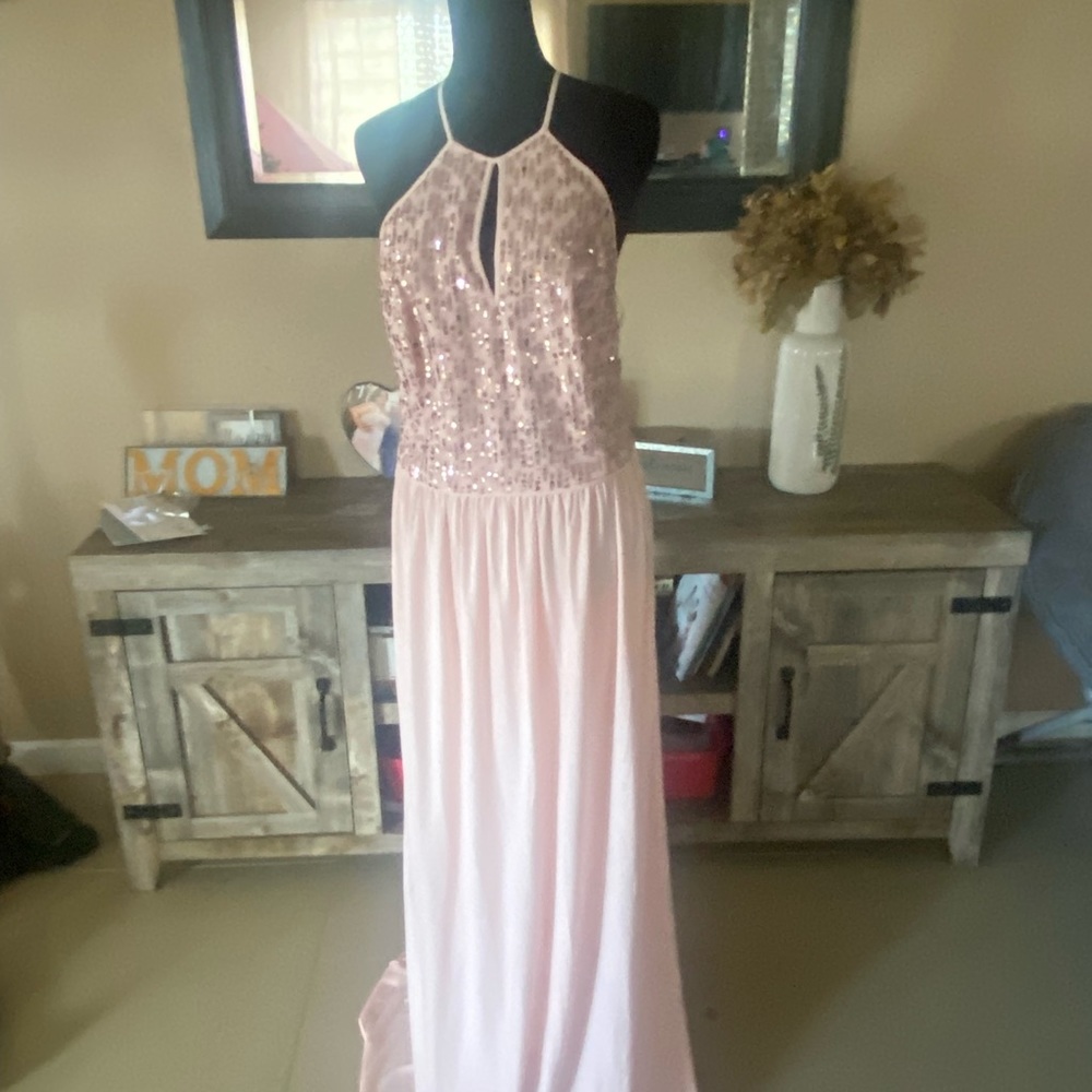 Soft pink sequin long gown.